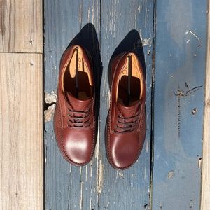 Never worn. Ecco Seawalker Men’s 9-9.5 Rust